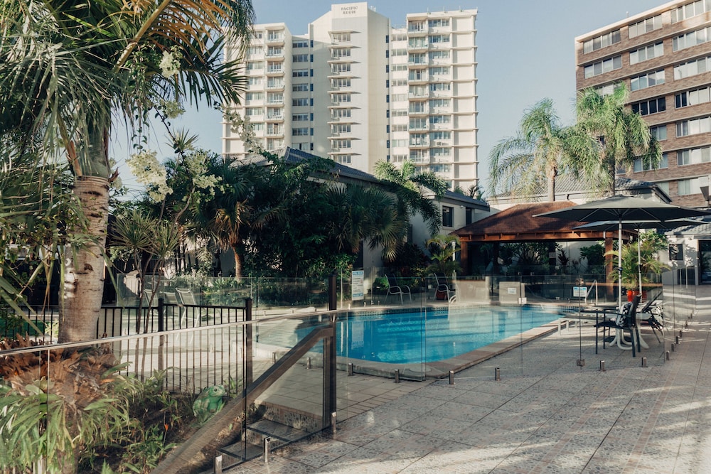 Burleigh Palms Holiday Apartments,Burleigh Waters>>Burleigh Heads,4 star
