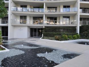 trilogy surfers paradise