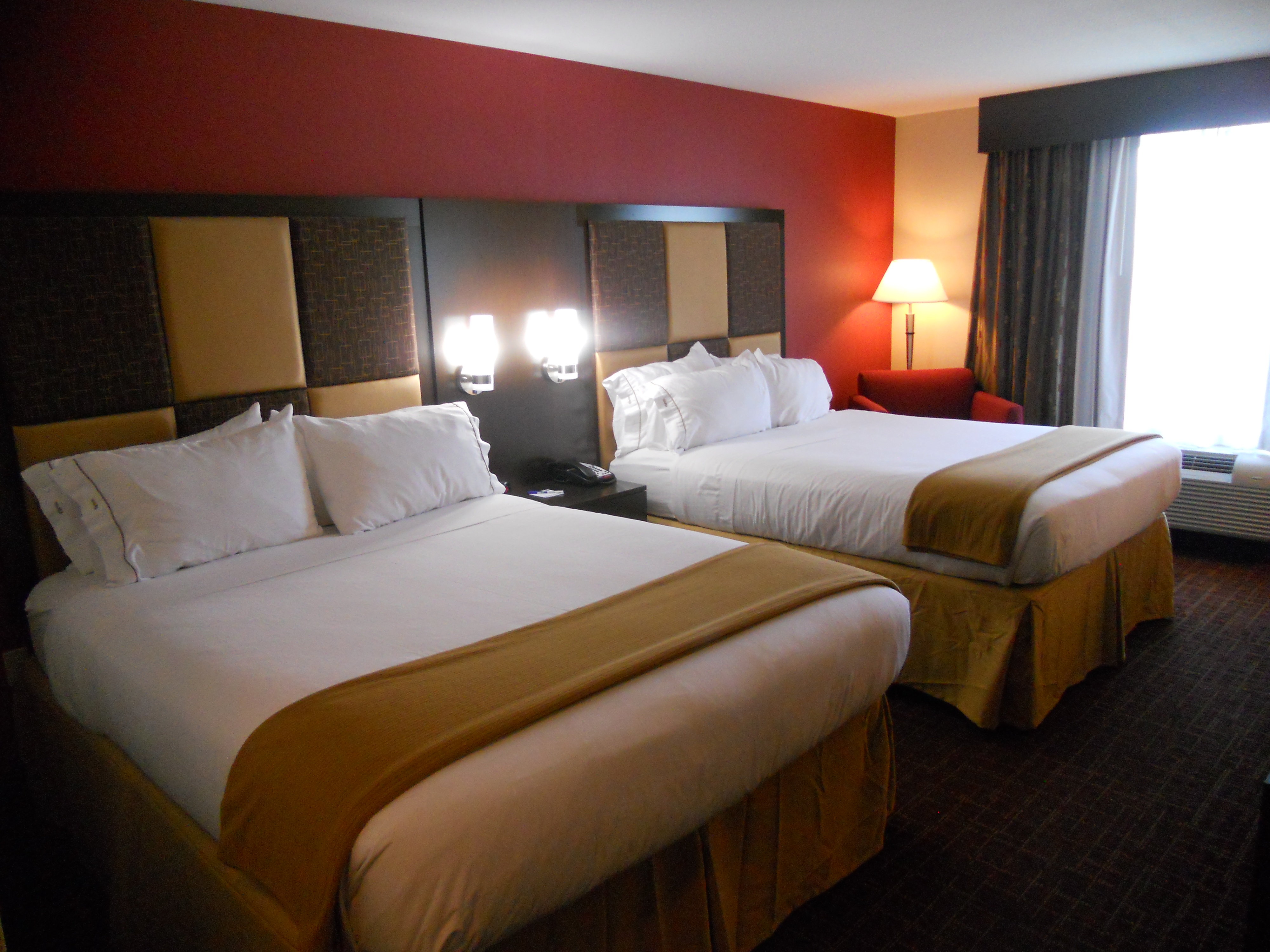 holiday inn express and suites greensburg by ihg