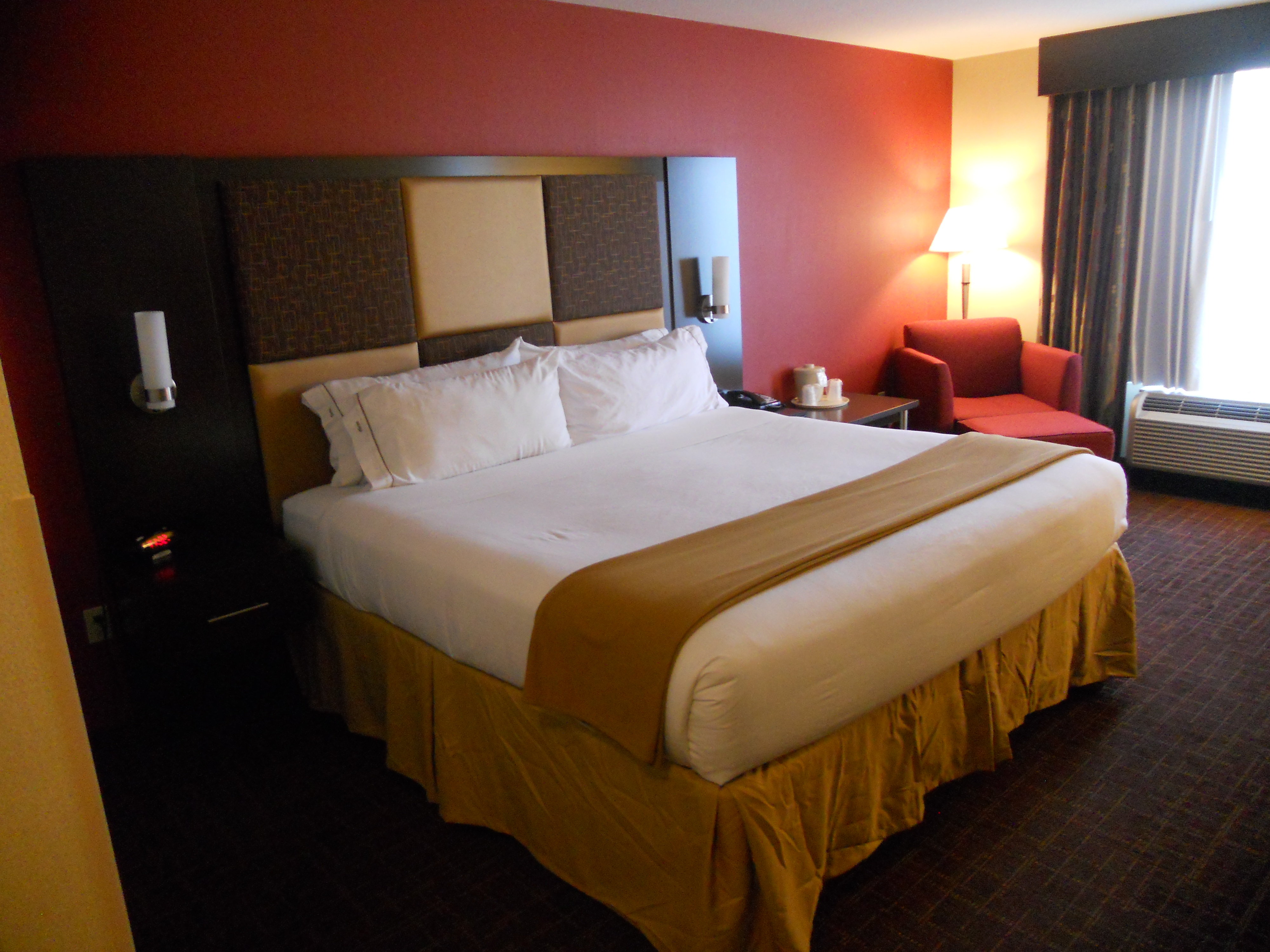 holiday inn express and suites greensburg by ihg