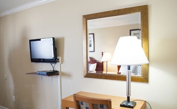 Boardwalk Hotel Charlee & Beach House Rentals,Point Pleasant - Toms River>>New Jersey,3 star