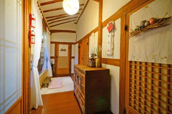 jeonju sky giwa pension