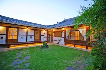 jeonju sky giwa pension