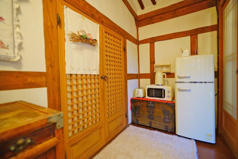 jeonju sky giwa pension