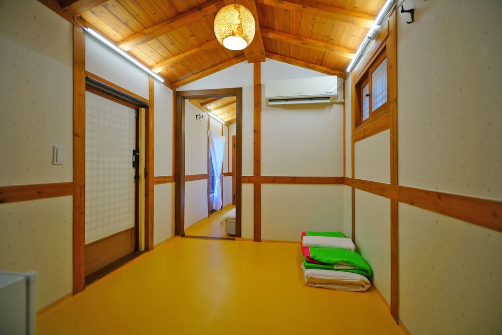 jeonju sky giwa pension