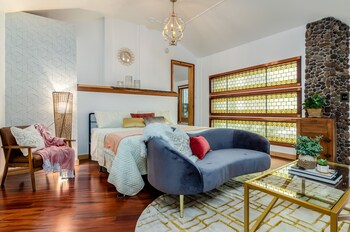 new park event venue and suites