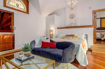 new park event venue and suites