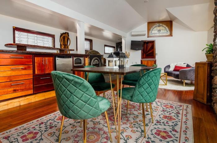 new park event venue and suites