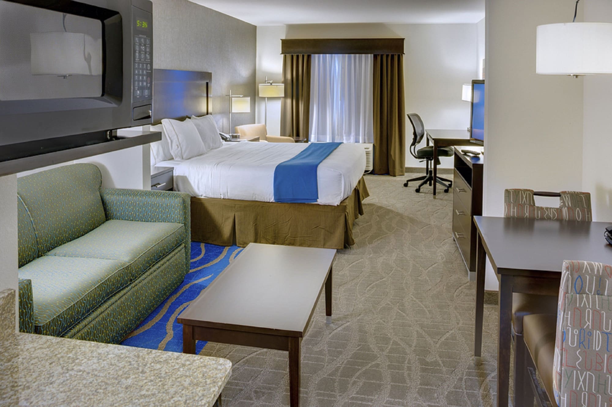 holiday inn express and suites kansas city ku medical center
