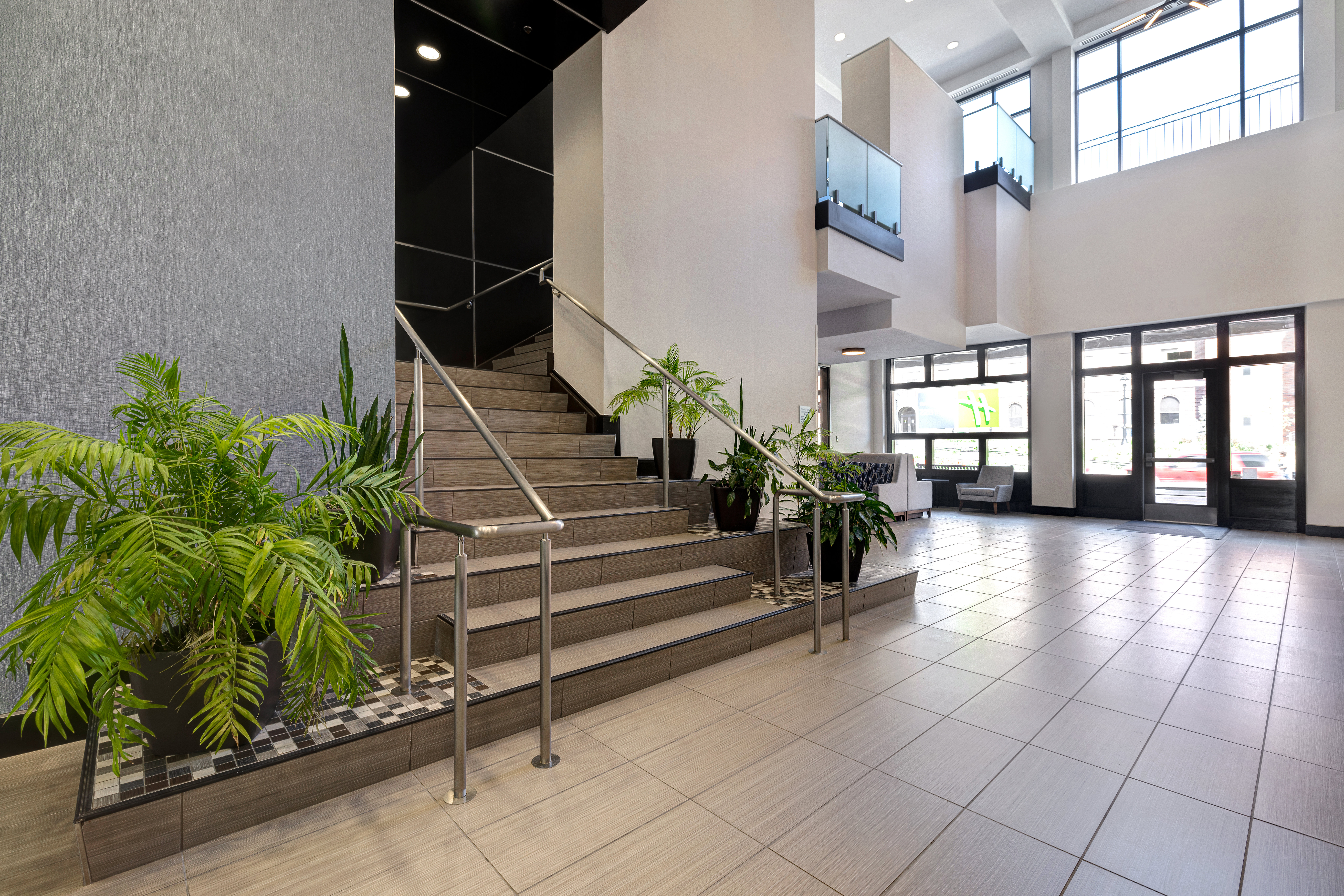 holiday inn express and suites kansas city ku medical center