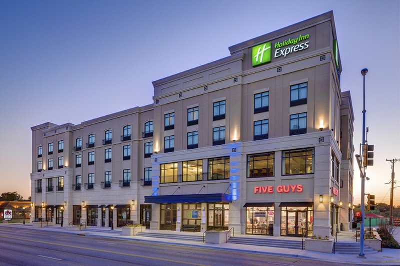 holiday inn express and suites kansas city ku medical center