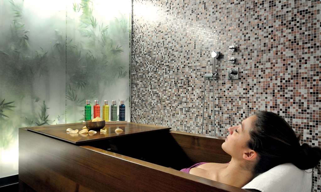 monte carlo bay hotel and resort