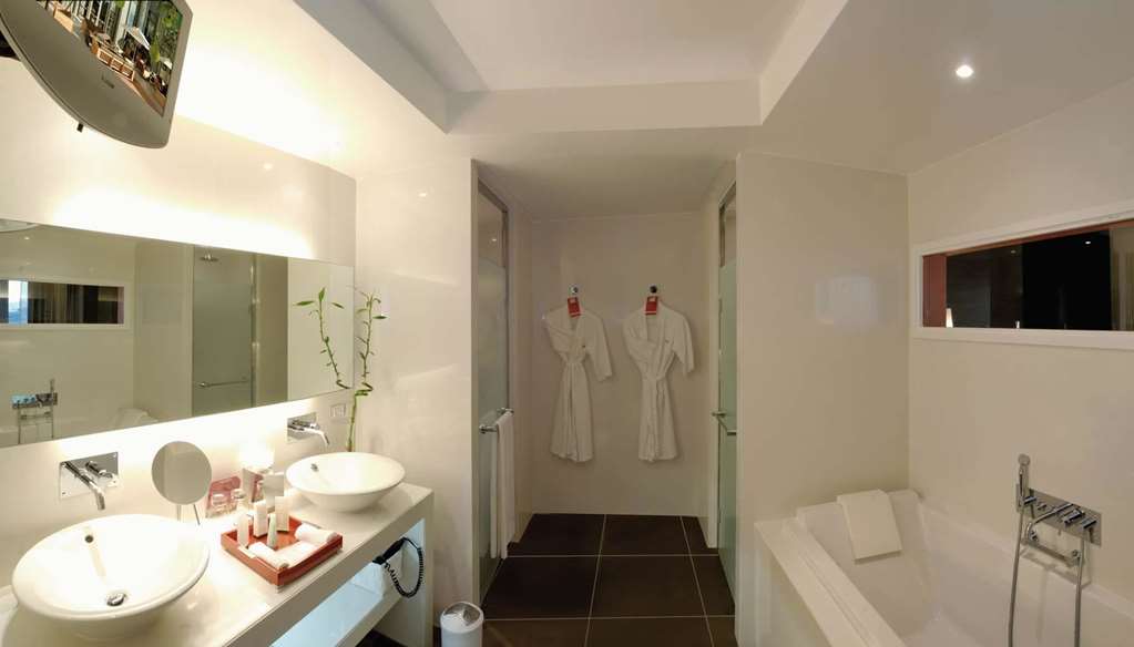 monte carlo bay hotel and resort