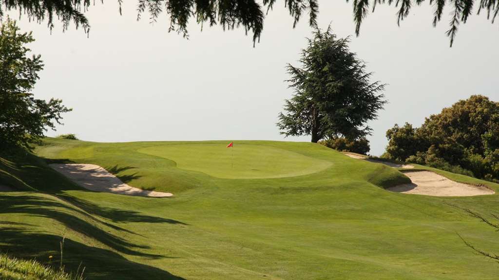 monte carlo bay hotel and resort