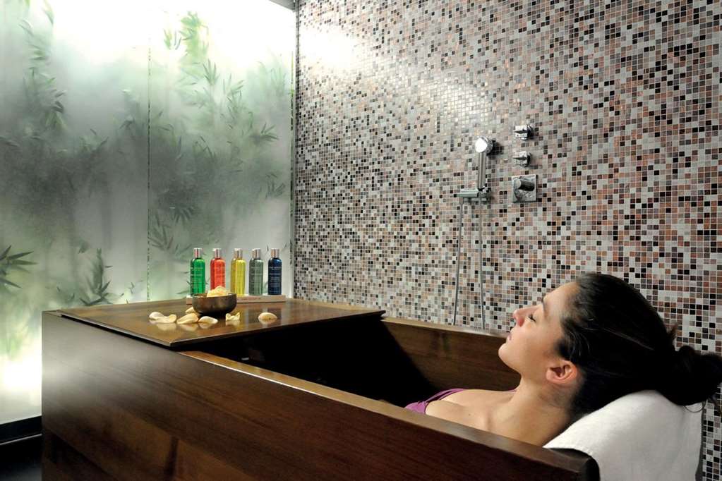 monte carlo bay hotel and resort