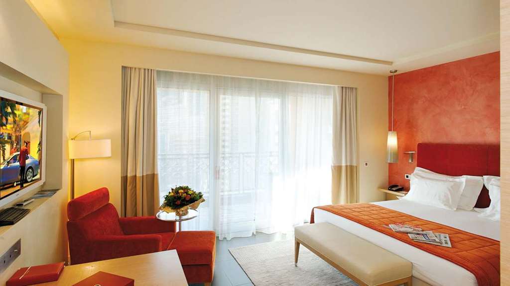 monte carlo bay hotel and resort