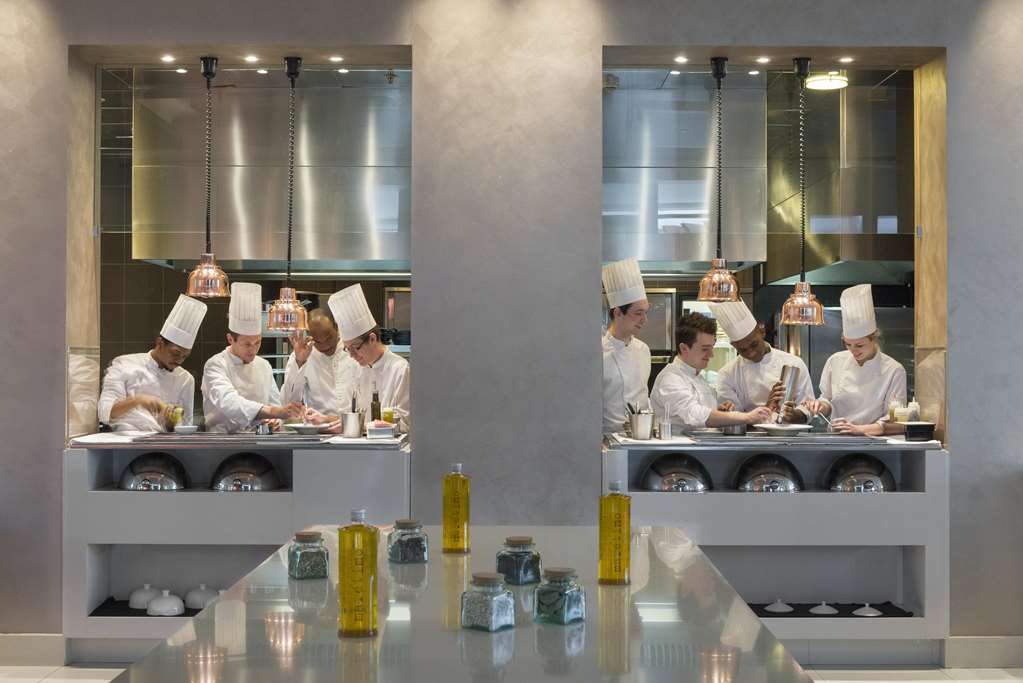 monte carlo bay hotel and resort