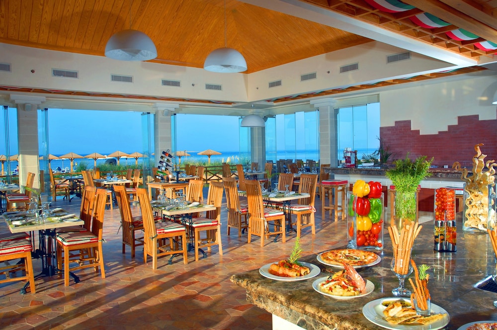 tropitel sahl hasheesh resort