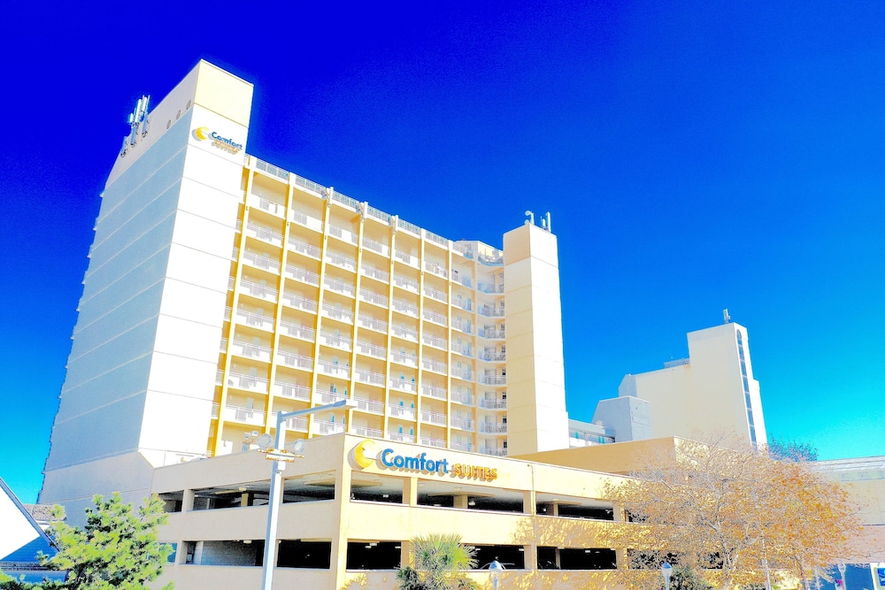 comfort suites beachfront