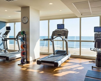 comfort suites beachfront