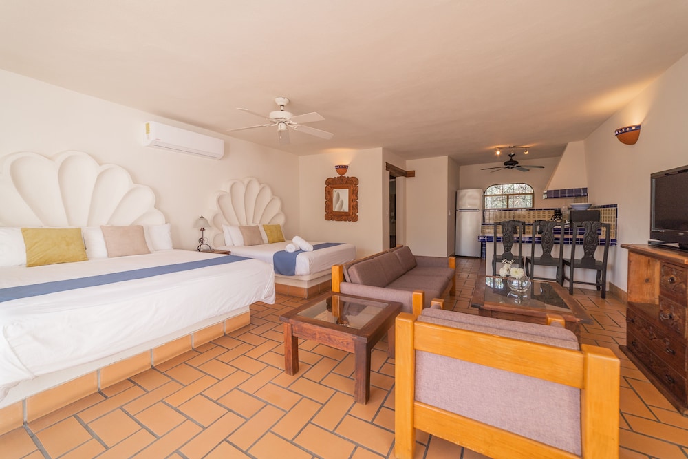 club el moro hotel suites