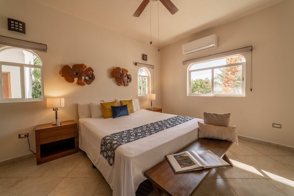 club el moro hotel suites