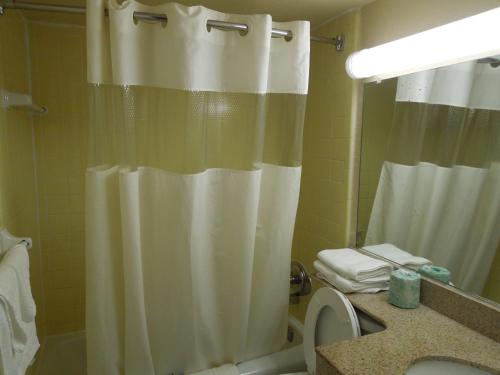 belmont inn and suites