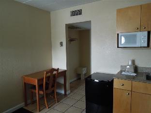 belmont inn and suites