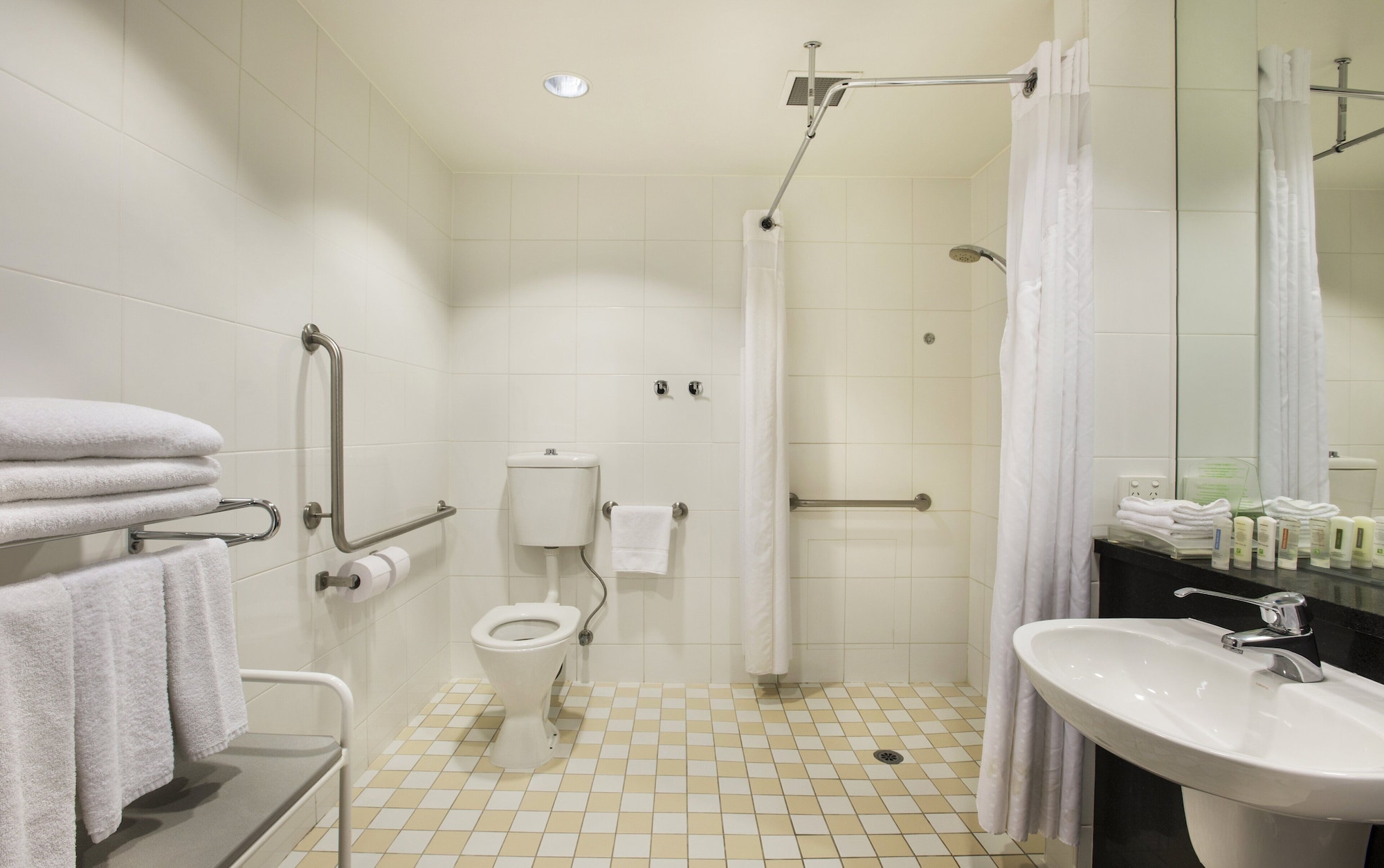 holiday inn melbourne airport by ihg