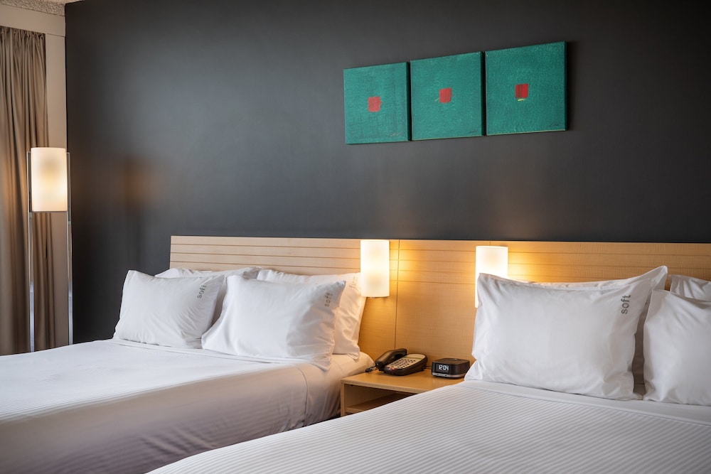 holiday inn melbourne airport by ihg