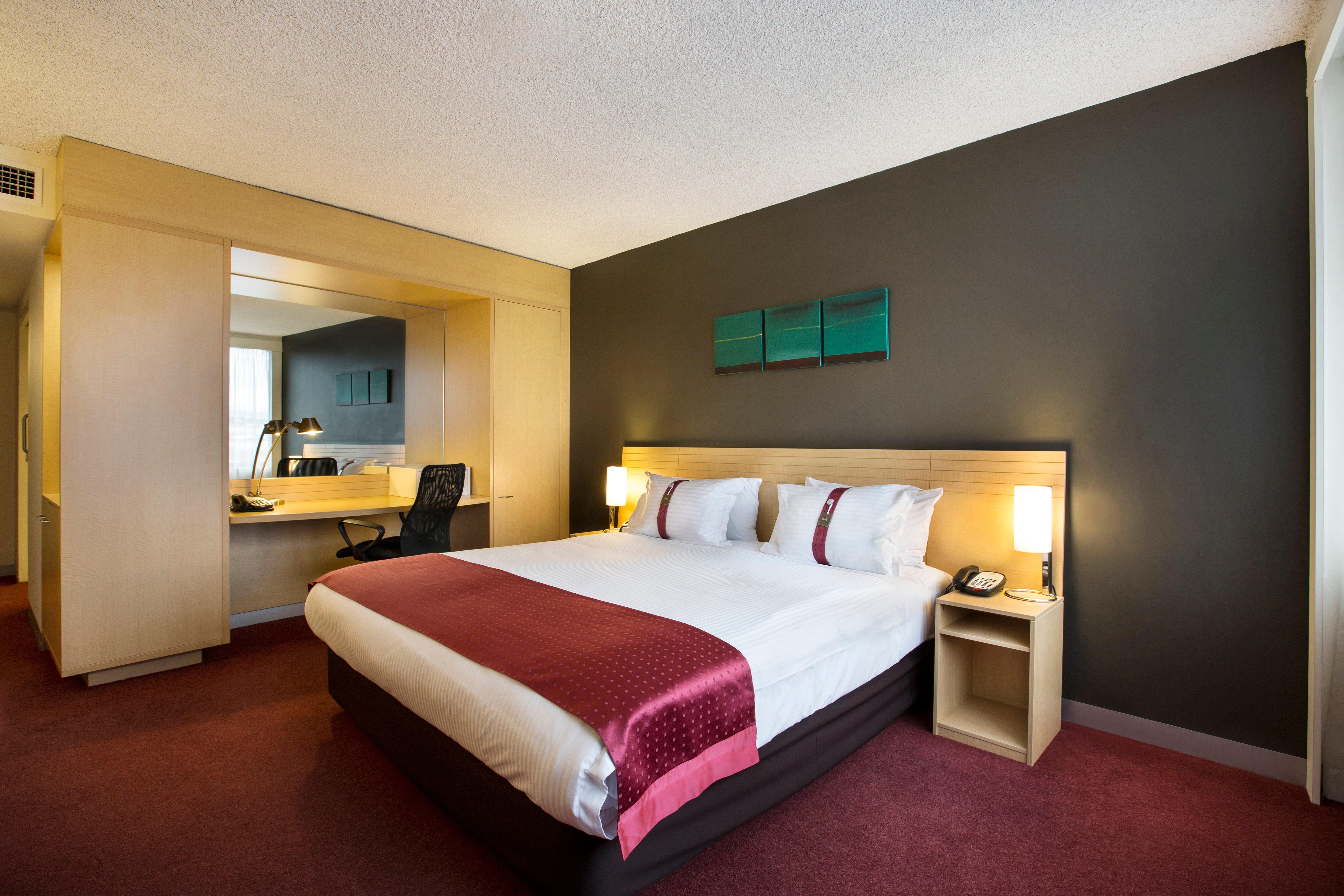 holiday inn melbourne airport by ihg