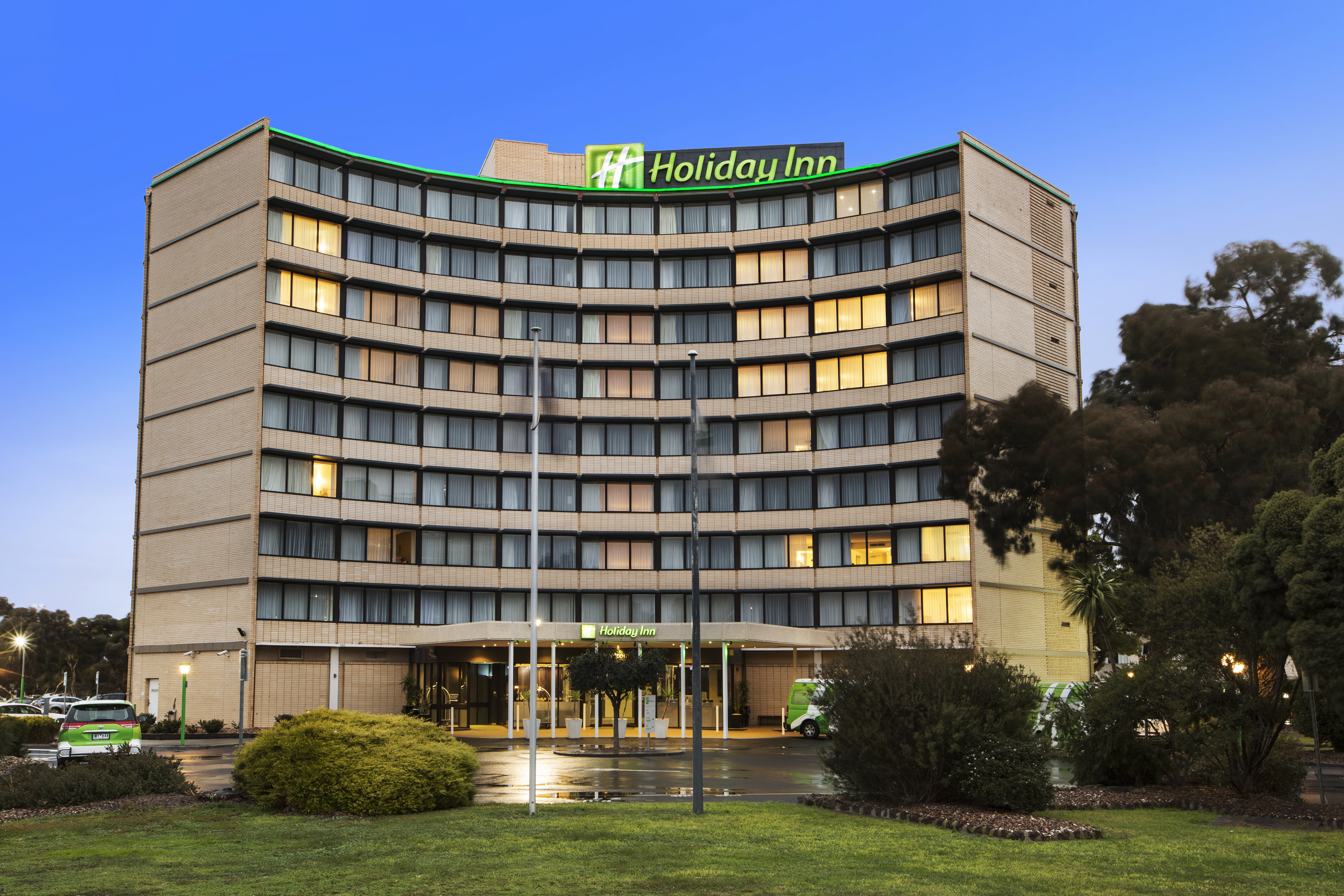 holiday inn melbourne airport by ihg