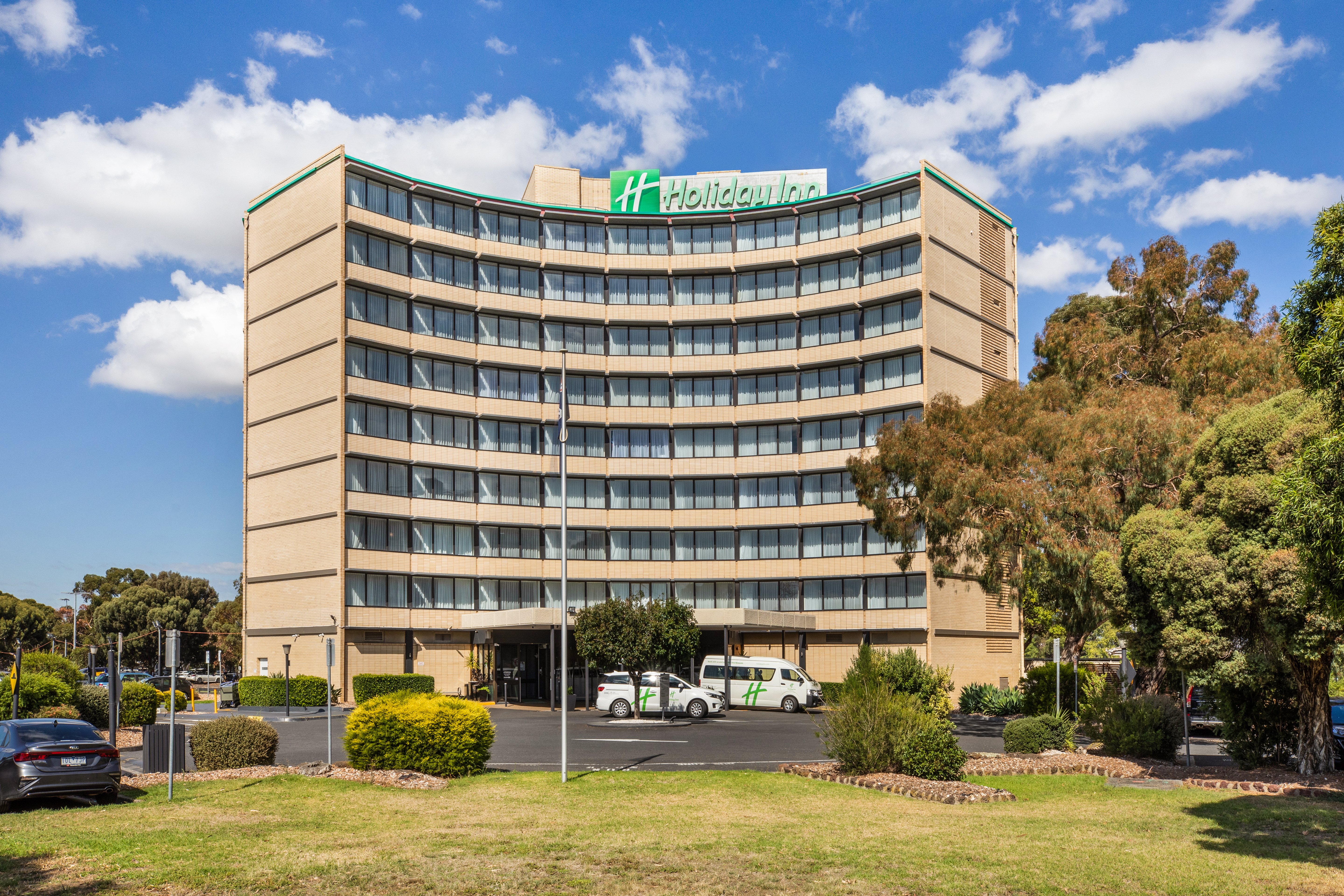 holiday inn melbourne airport by ihg