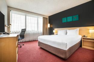 holiday inn melbourne airport by ihg