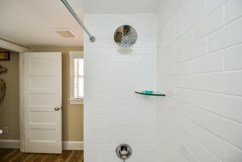 tropical breeze resort