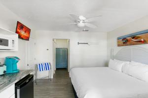 tropical breeze resort