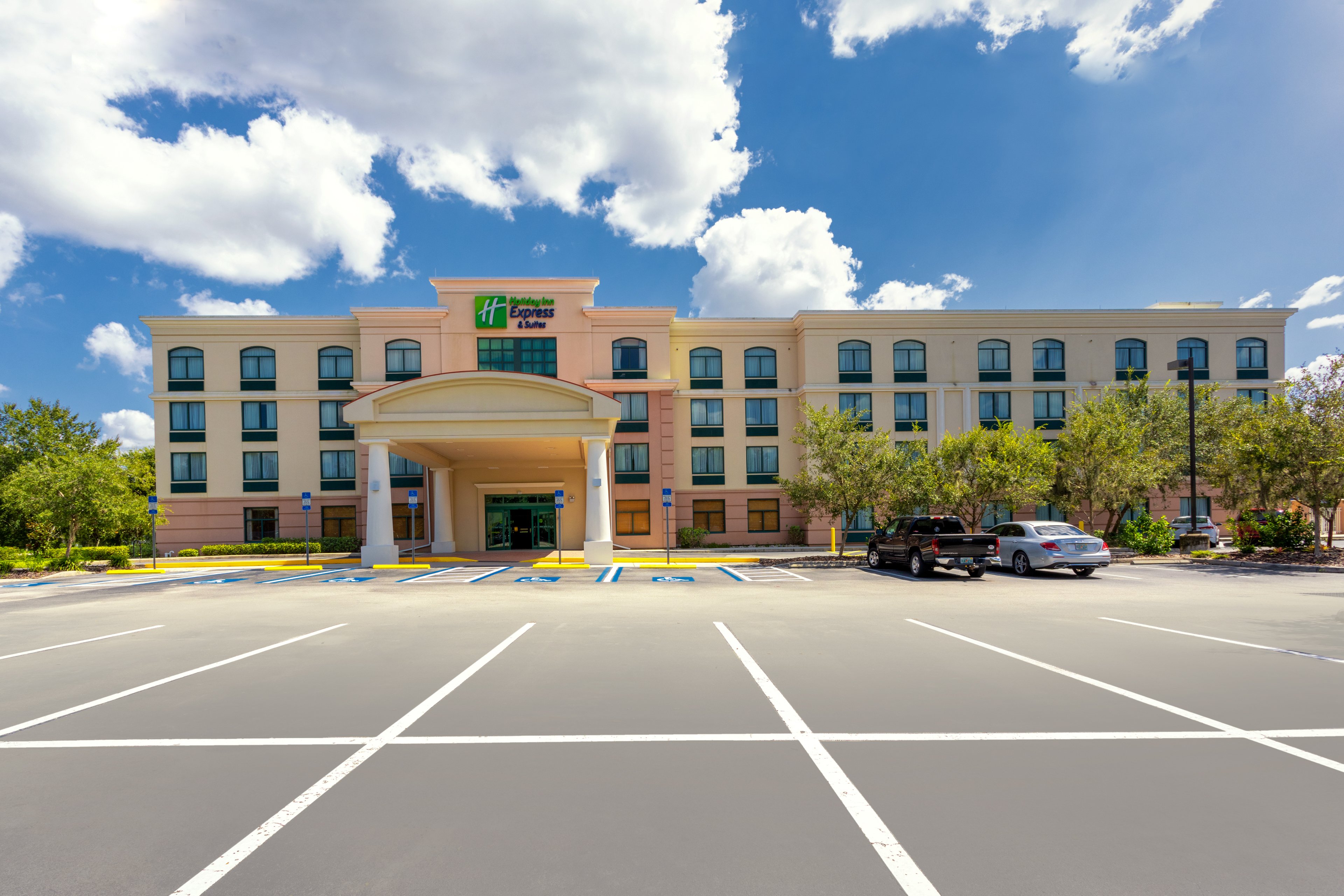 holiday inn express and suites bradenton east lakewood ranch by ihg