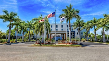 hampton inn and suites sarasota bradenton airport fl