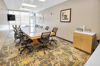 hampton inn and suites sarasota bradenton airport fl