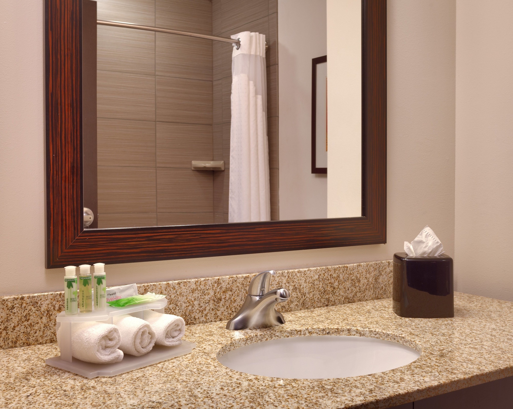 holiday inn express and suites overland park by ihg