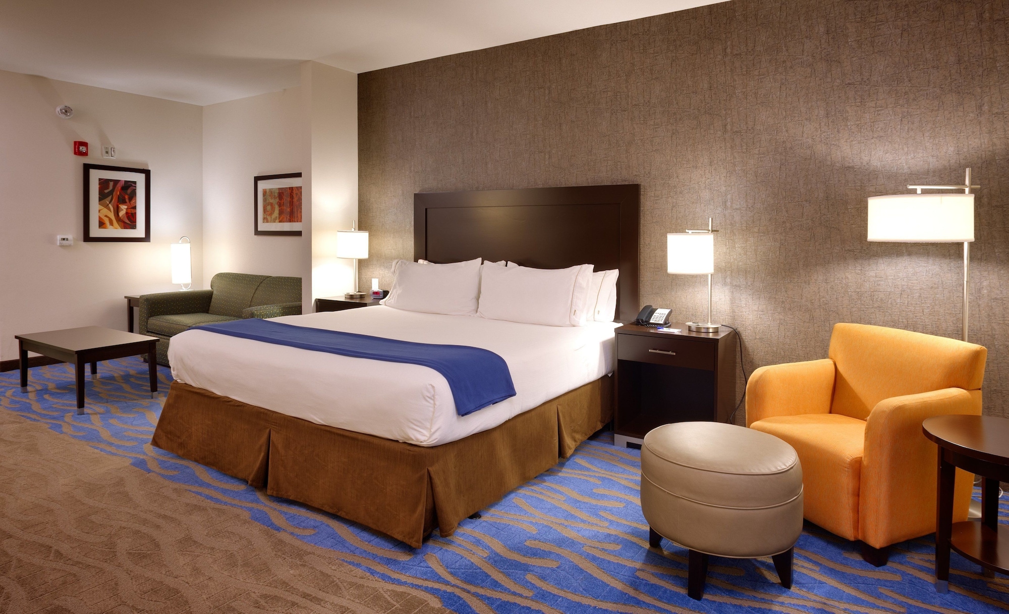 holiday inn express and suites overland park by ihg