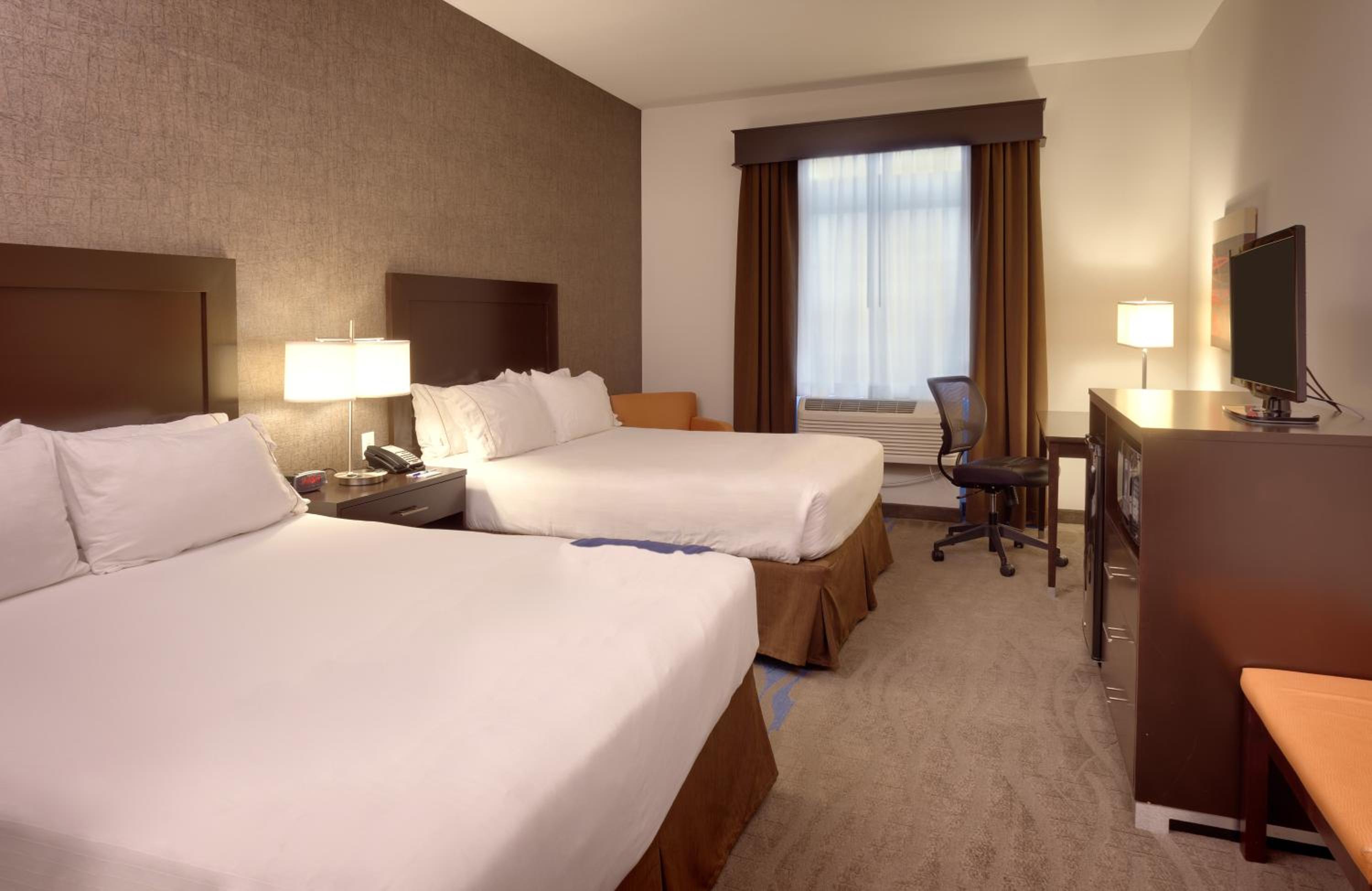 holiday inn express and suites overland park by ihg