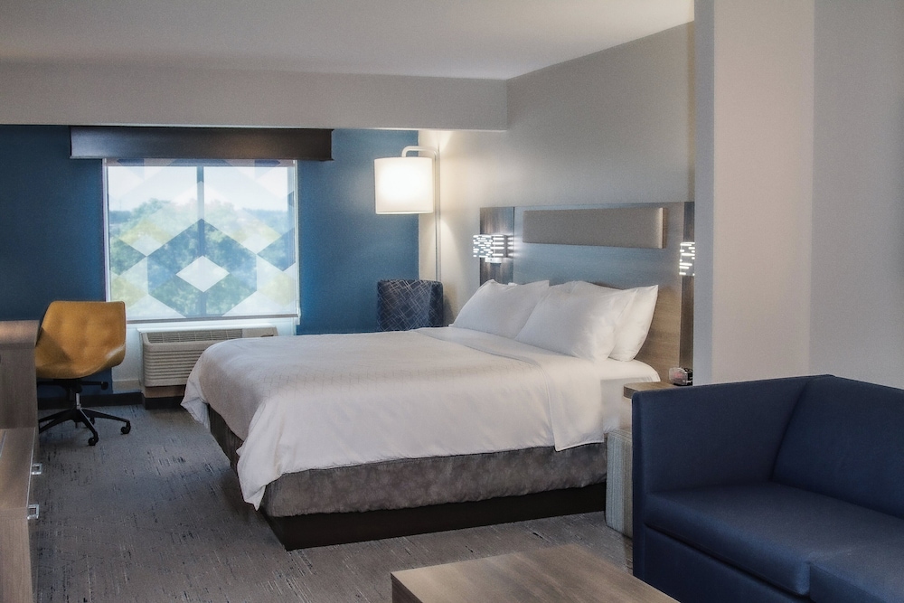 holiday inn express and suites overland park by ihg