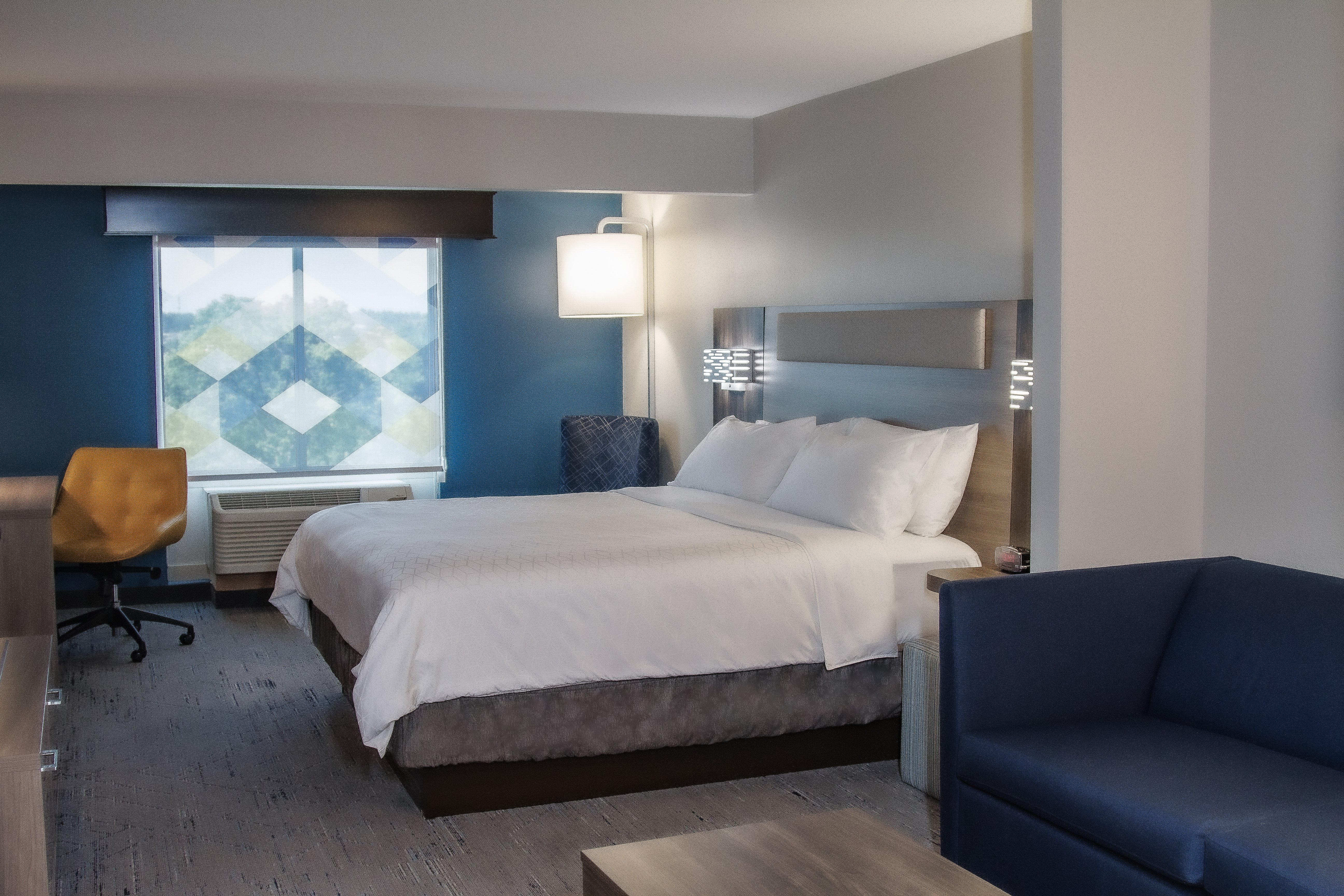 holiday inn express and suites overland park by ihg