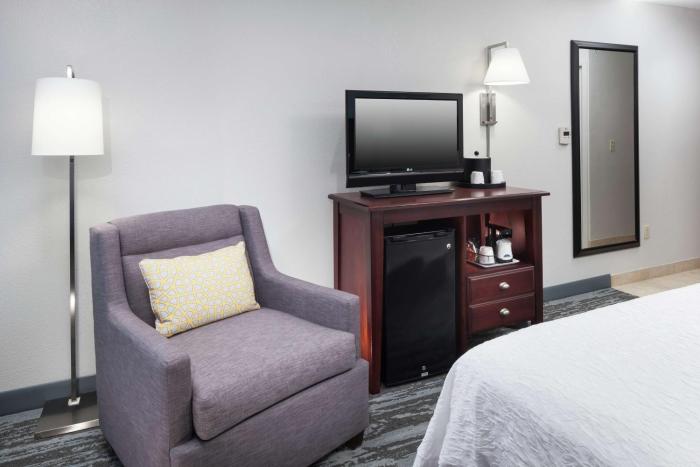 hampton inn kansas city liberty