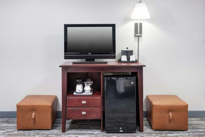 hampton inn kansas city liberty