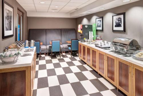 hampton inn kansas city liberty