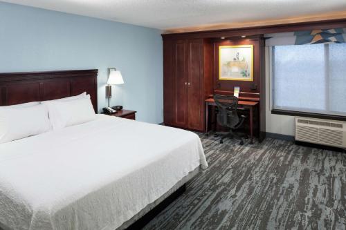 hampton inn kansas city liberty