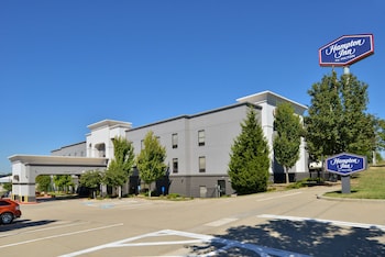 hampton inn kansas city northeast