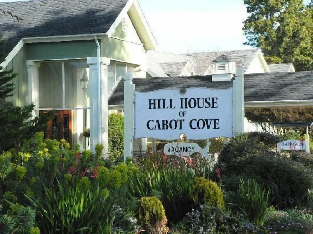 hill house inn